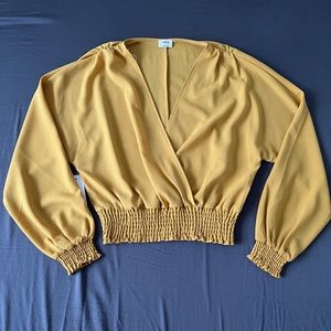 Aritzia Wilfred Reign Blouse Cairo Gold Size Small NWT